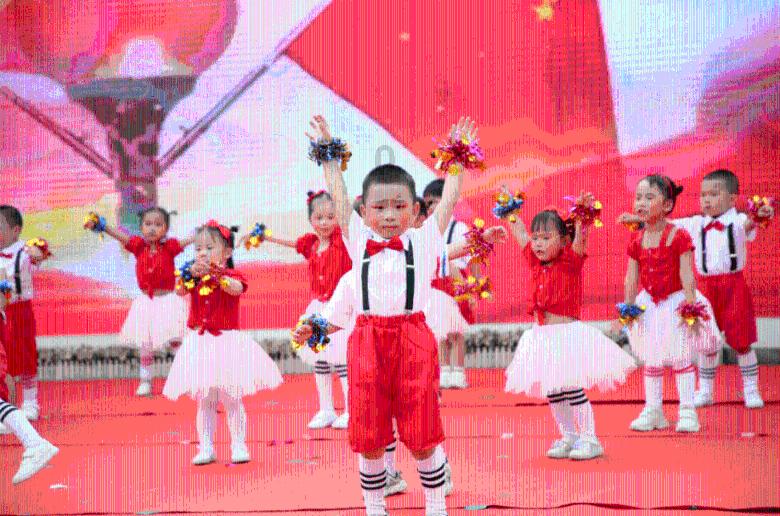 小长颈鹿逃离